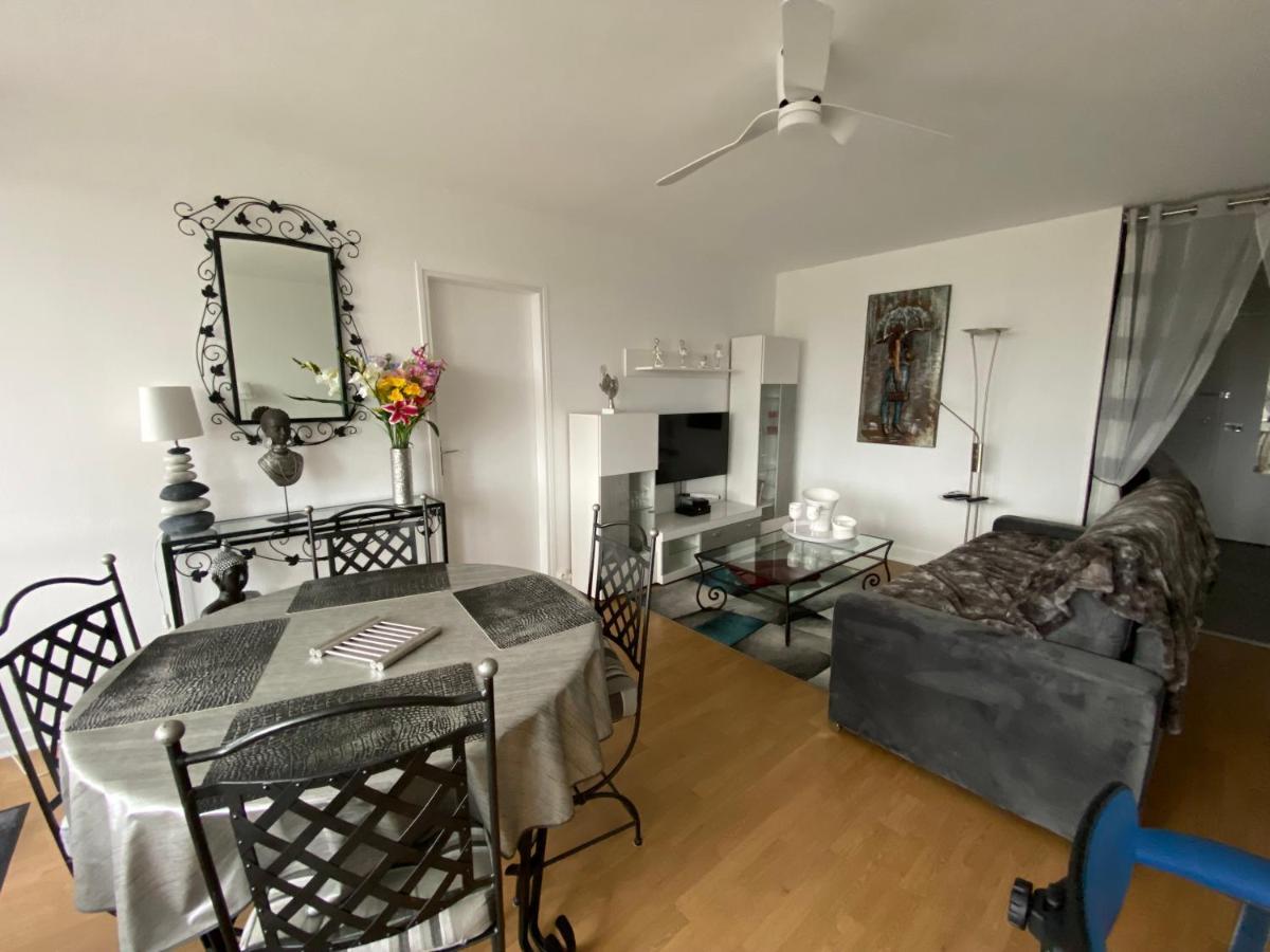 Le Mun-T2, 60M2, Balcons, Parking, Wifi, Linge, Produits, Face A La Gerdarmerie, Vue Cathedrale Reims Eksteriør bilde